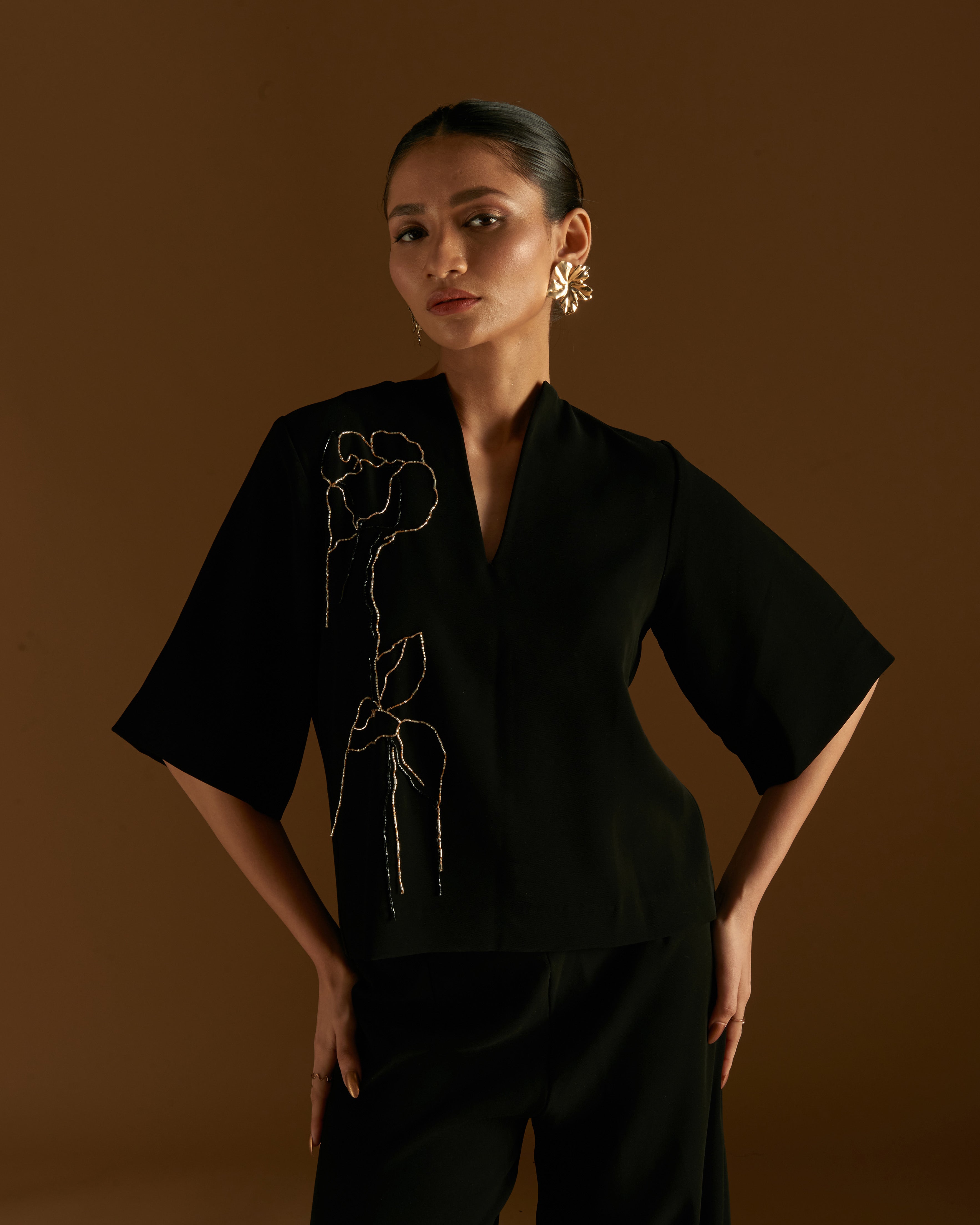 Rose in Bloom Top Black