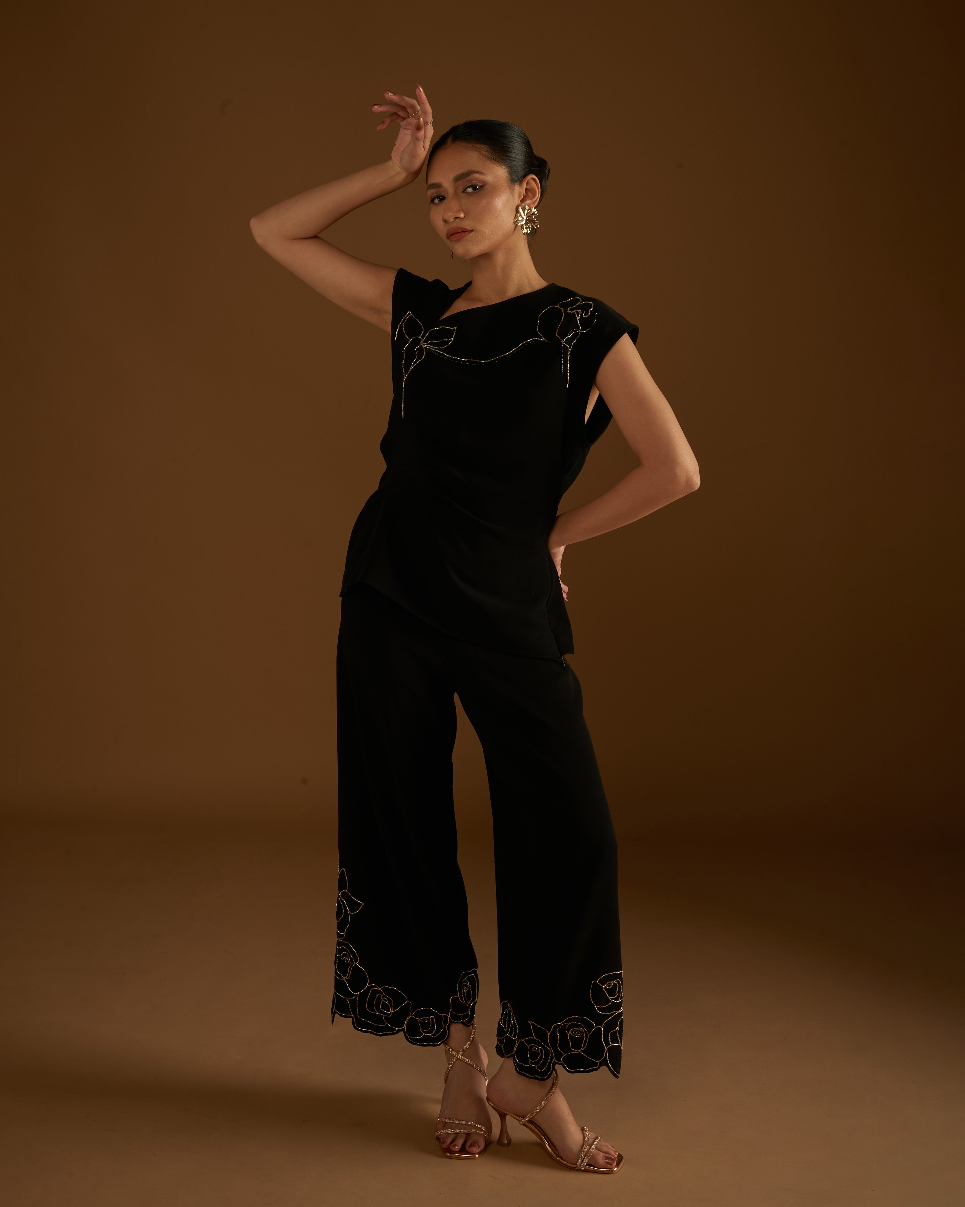 Rose Blossom Pants Black