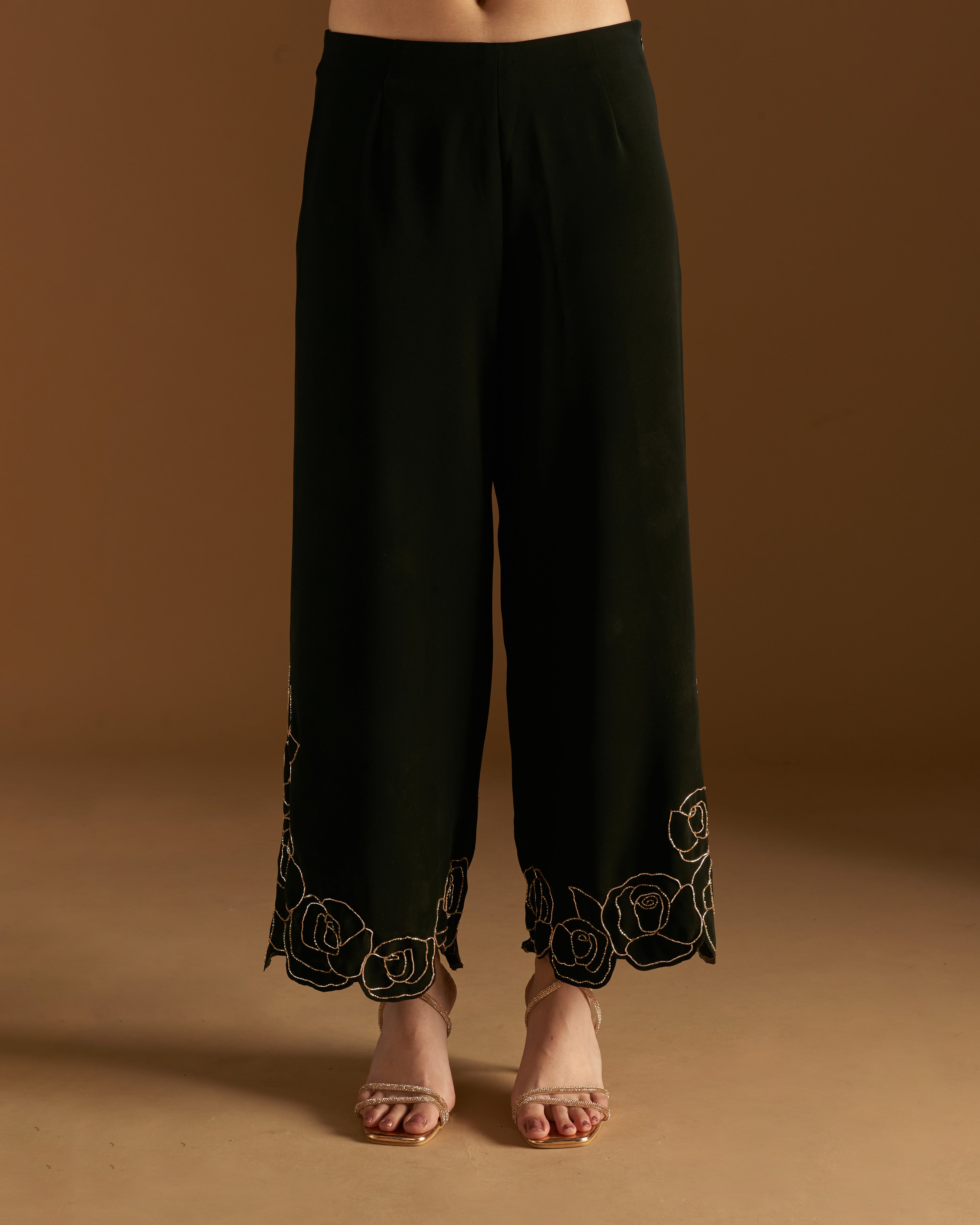 Rose Blossom Pants Black